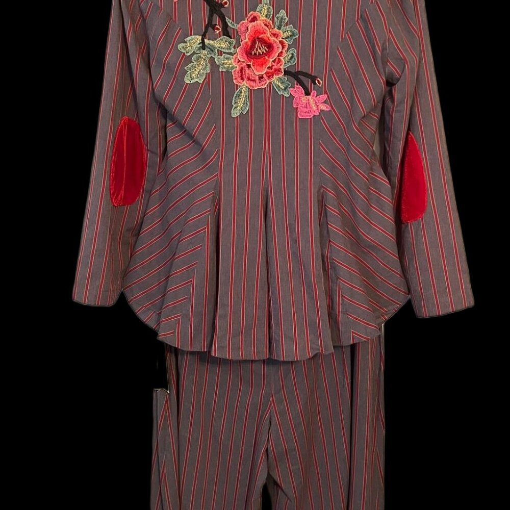 Aratta Vintage Pantsuit with Matching Camisole - Picture 5 of 11
